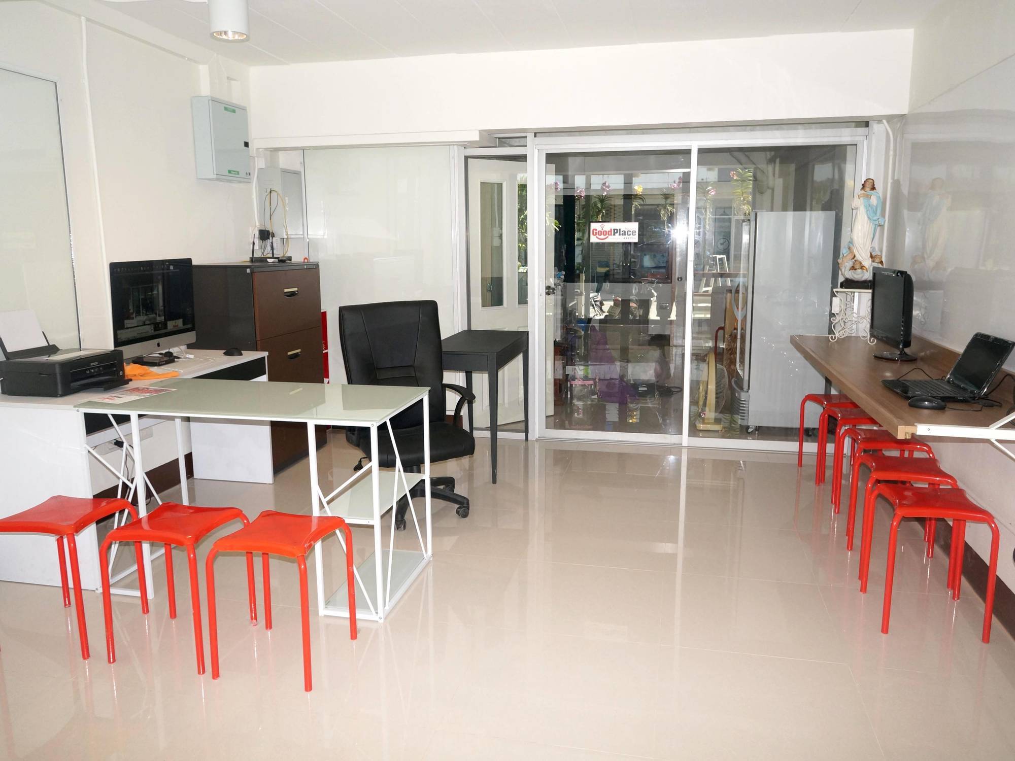 A Good Place Hostel
