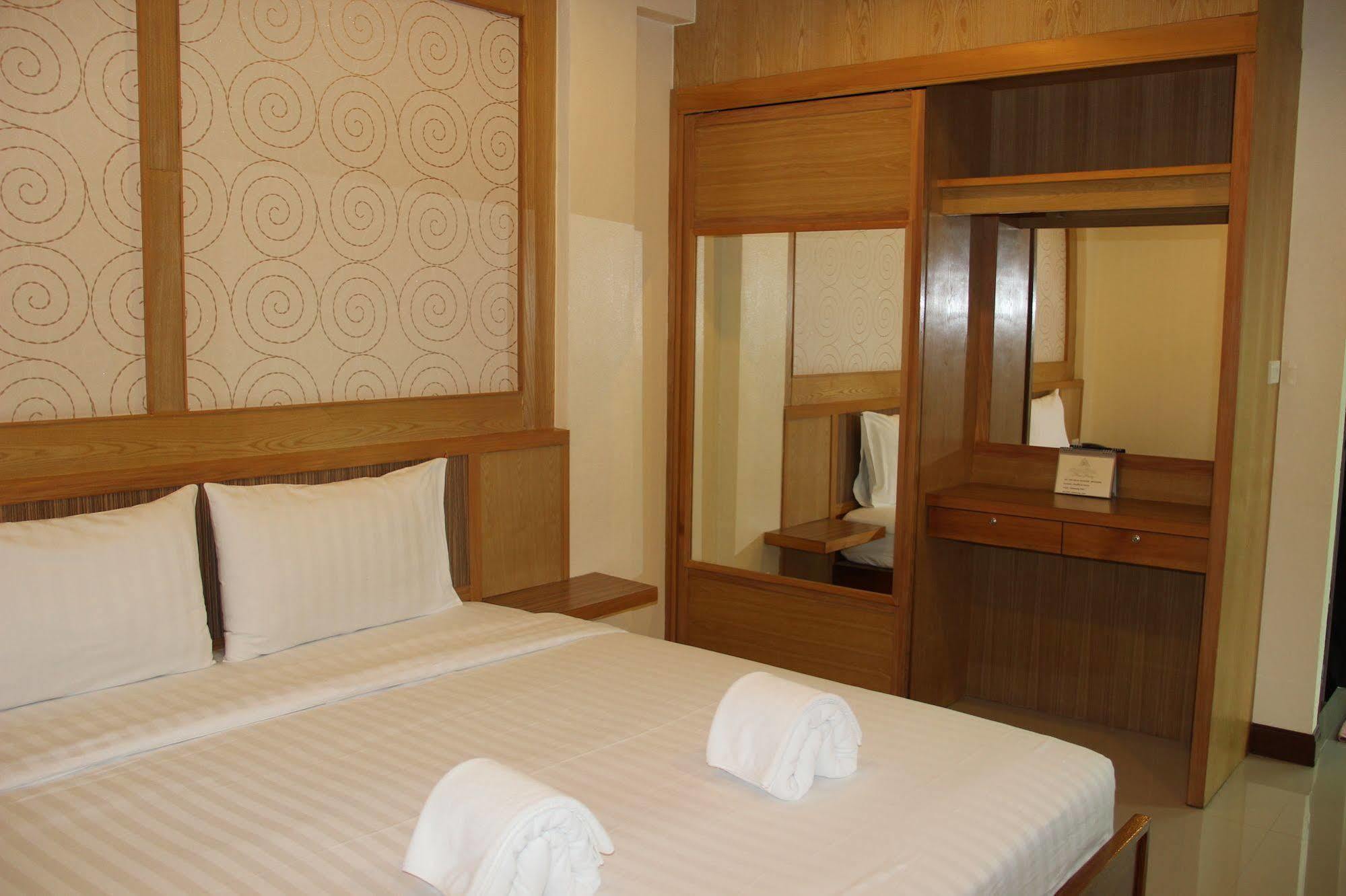 Monmuang 2*