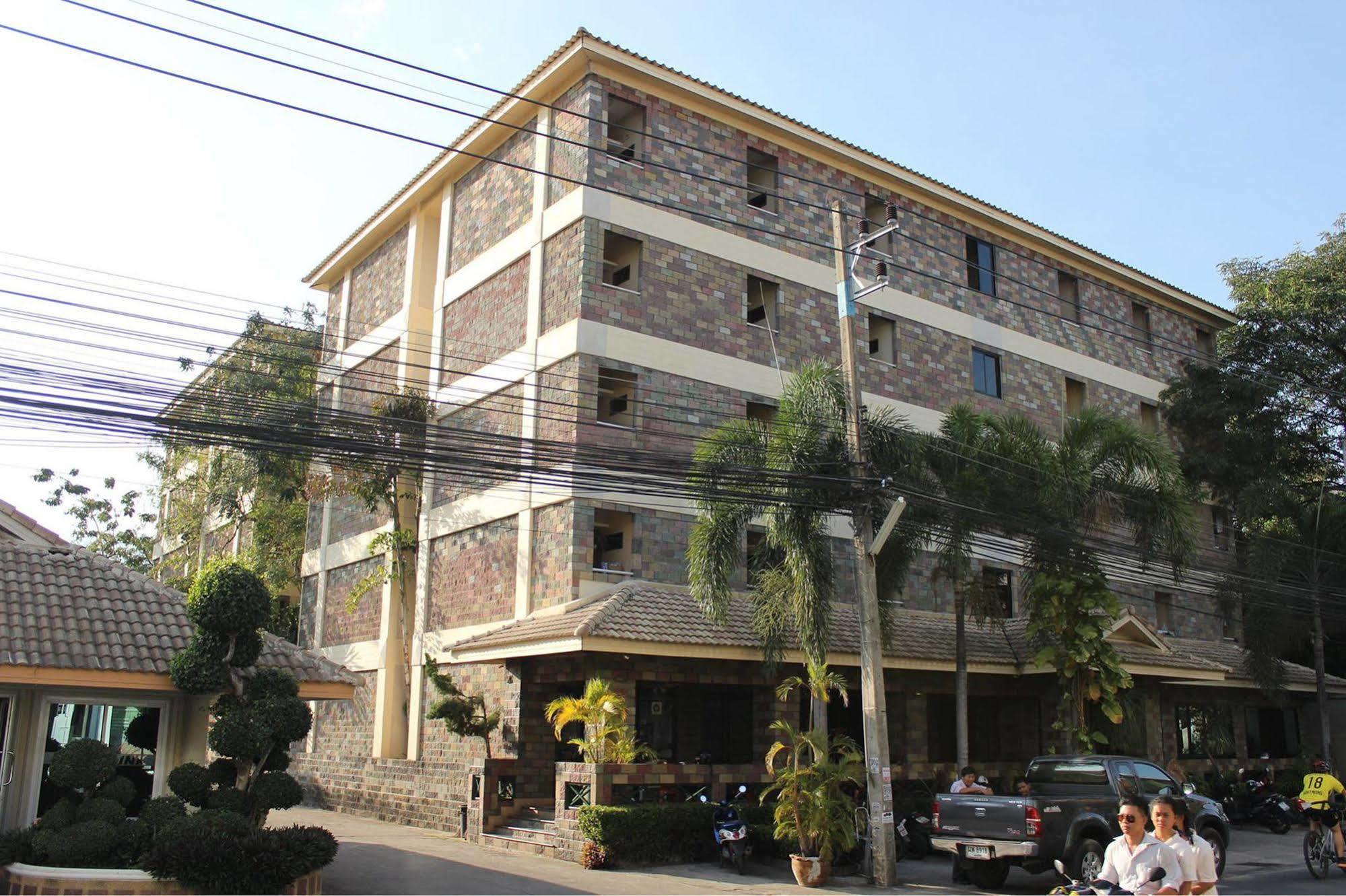 Link Mansion Hotel 2*