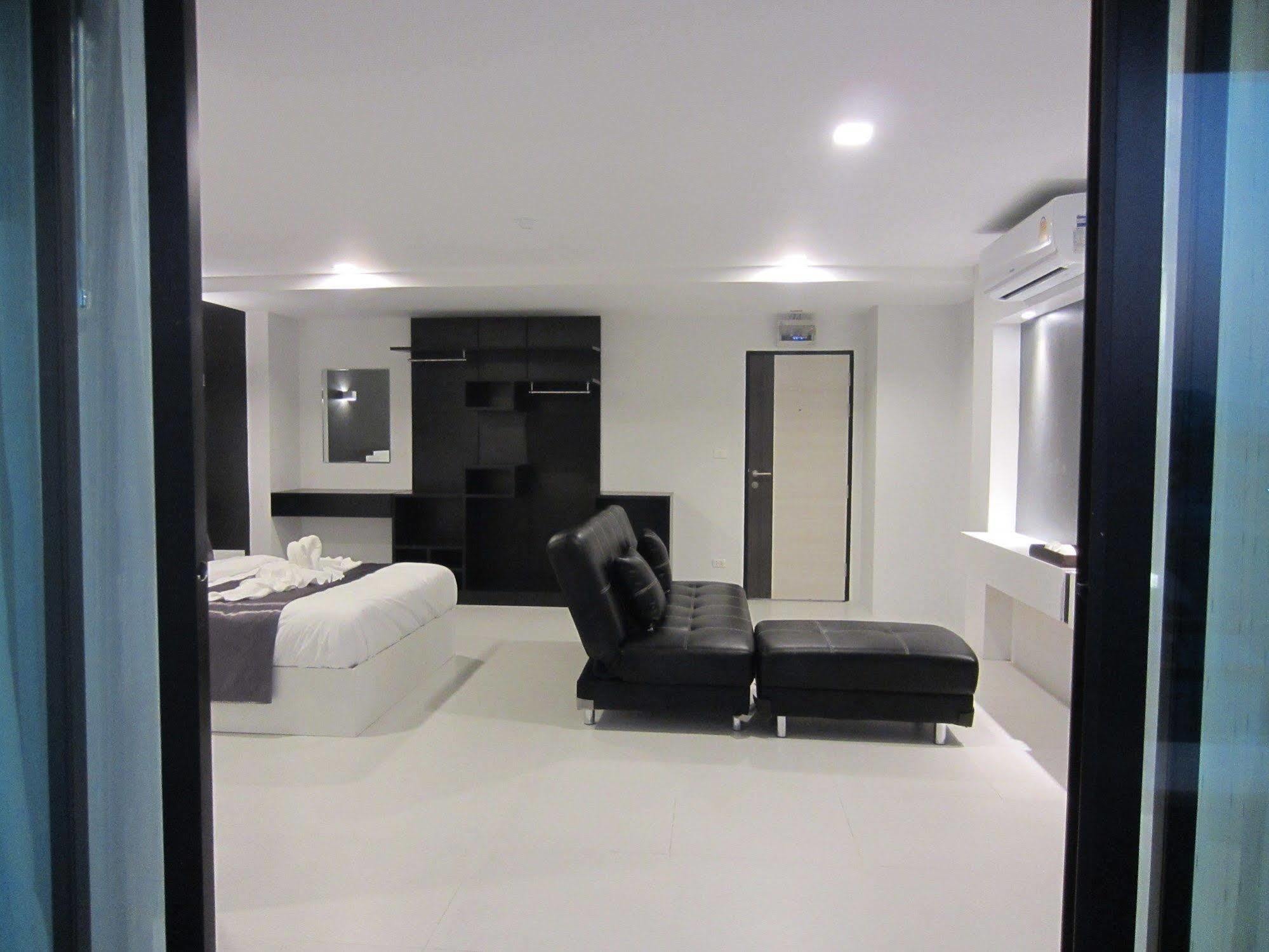 Hotel The Luna Compass Chiang Mai