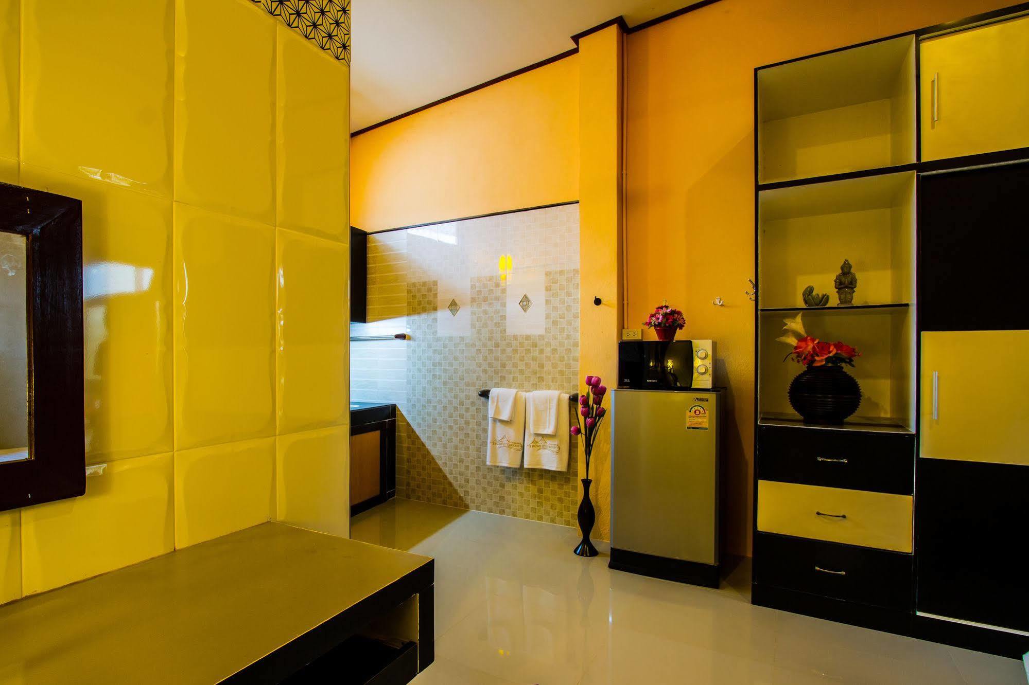 E Hotel 3*