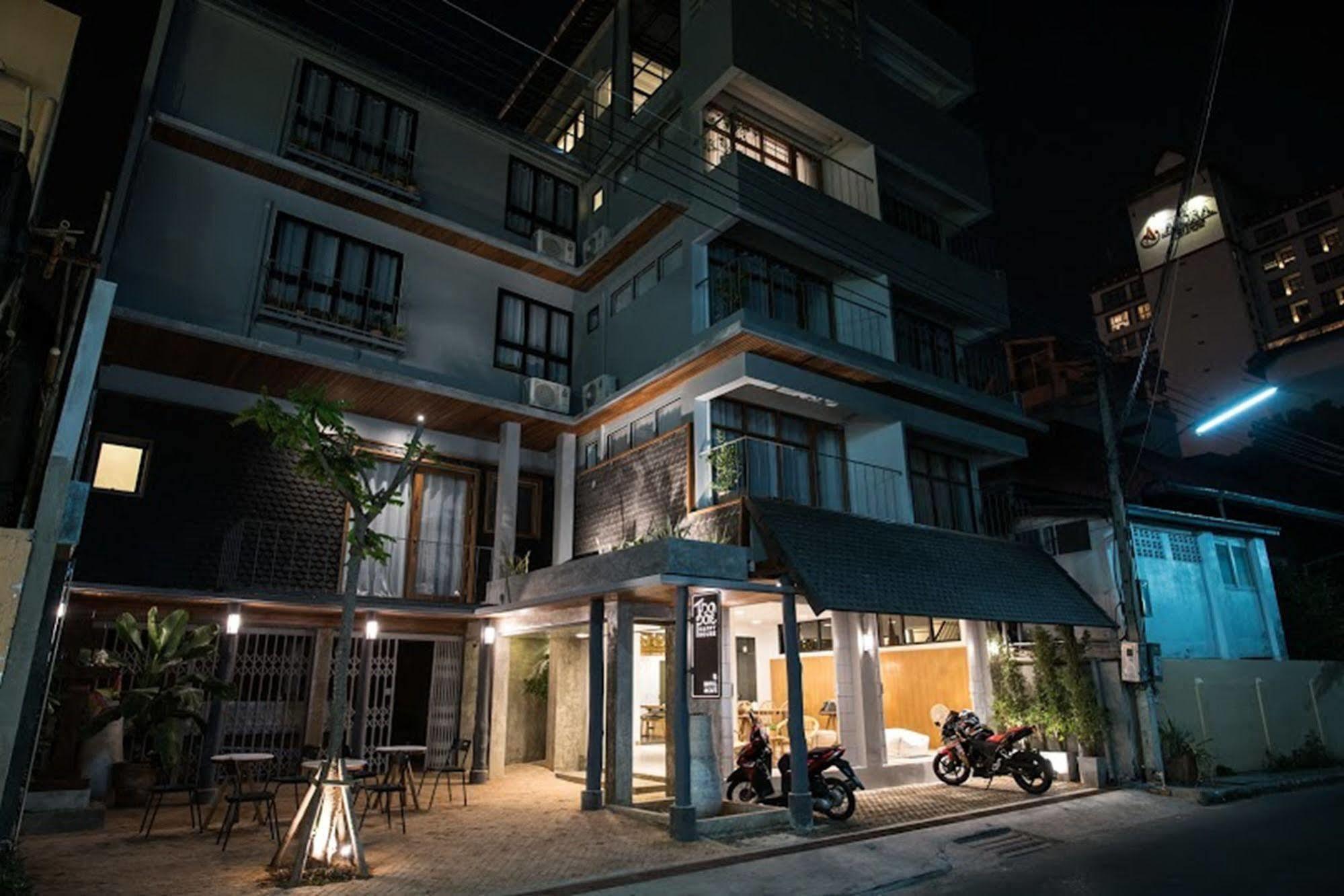 Hotel Thapae Happy House 2*