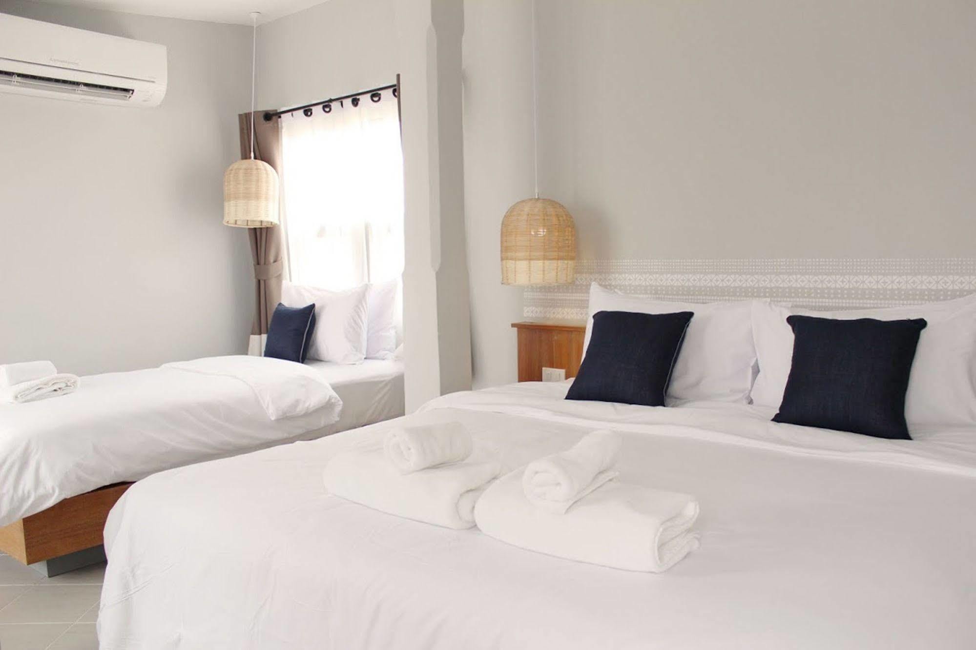Hotel Thapae Happy House