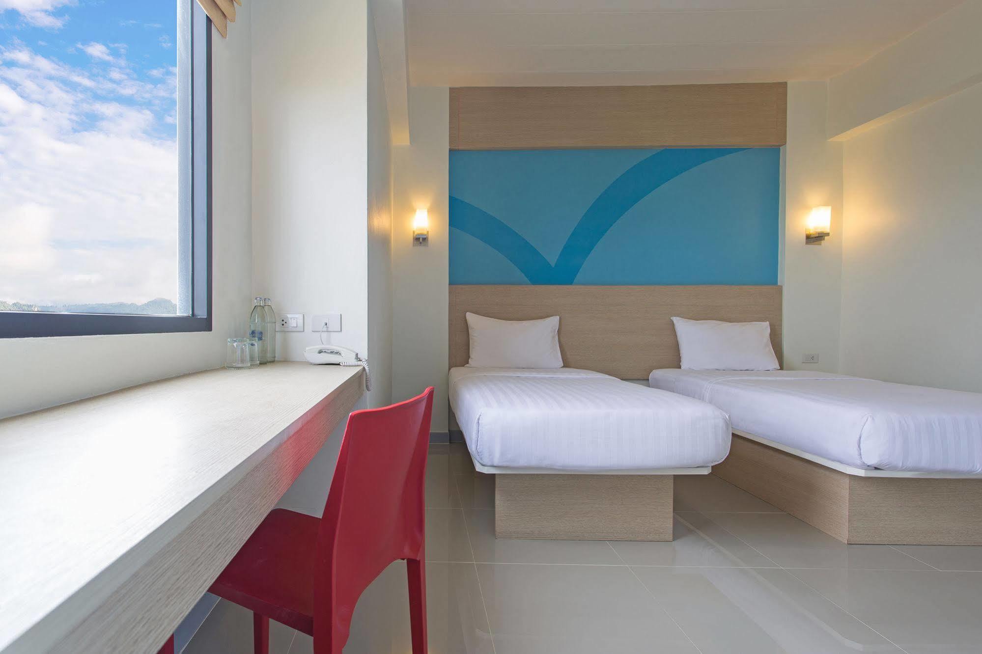Hop Hotel 2*