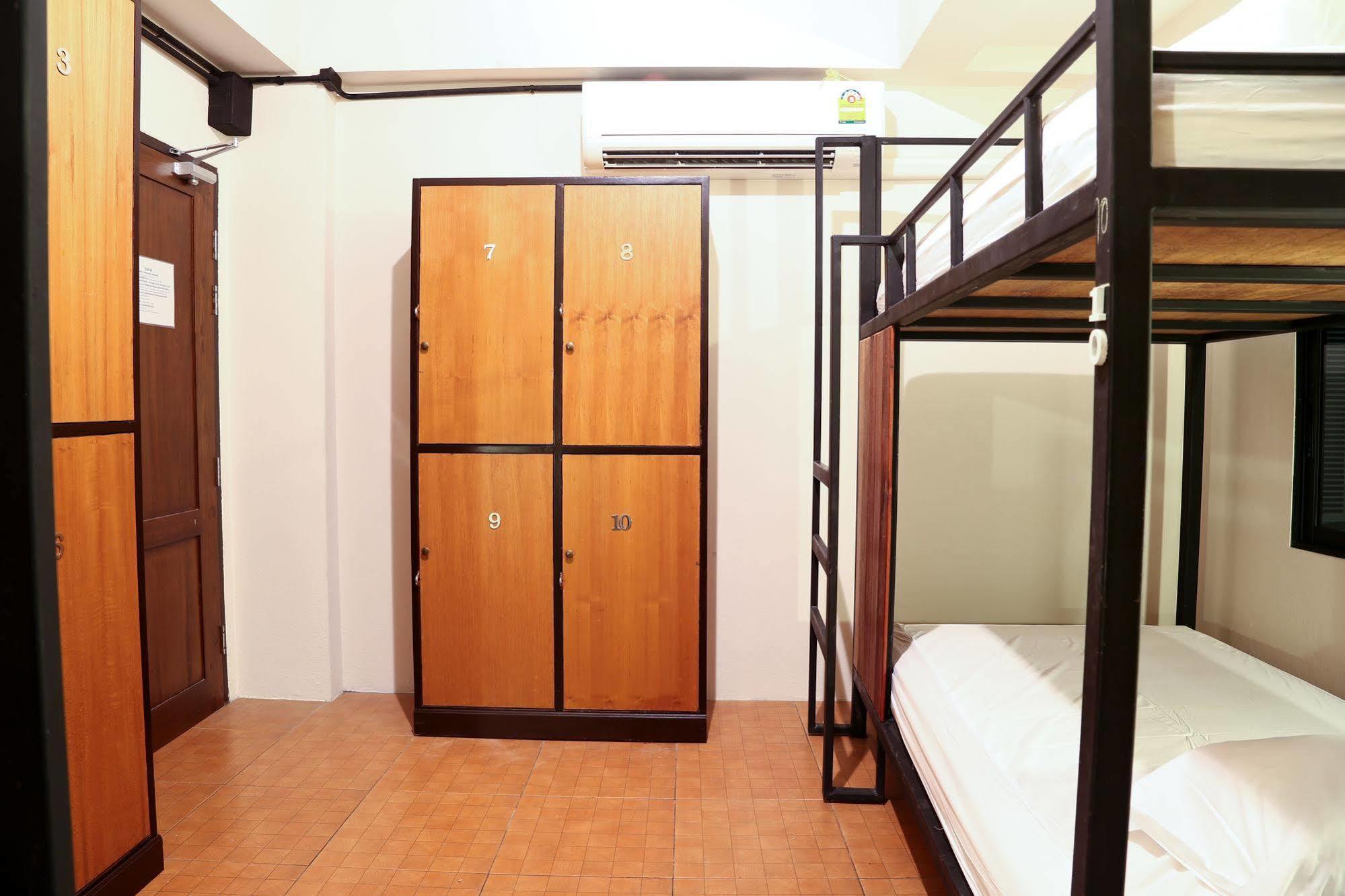 Hostel Sabai &