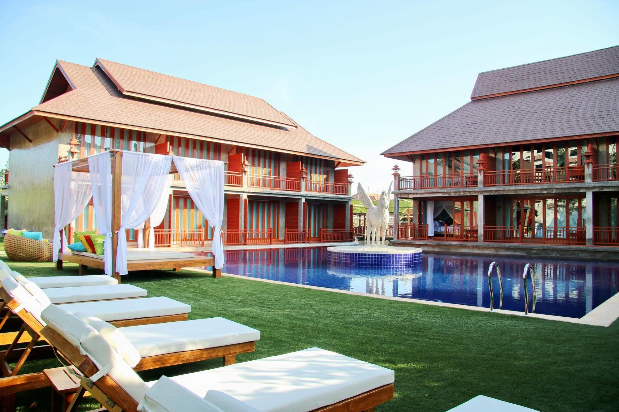 Hotel The Chaya And