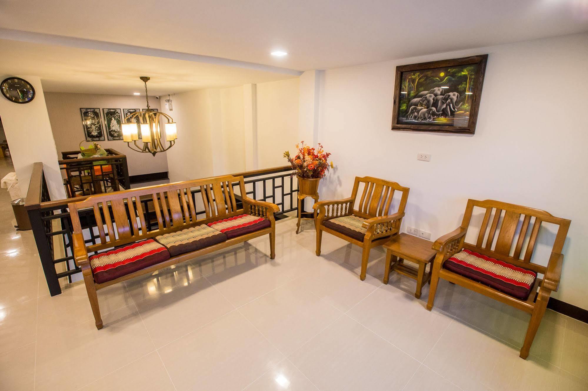 C Boutique And Comfort