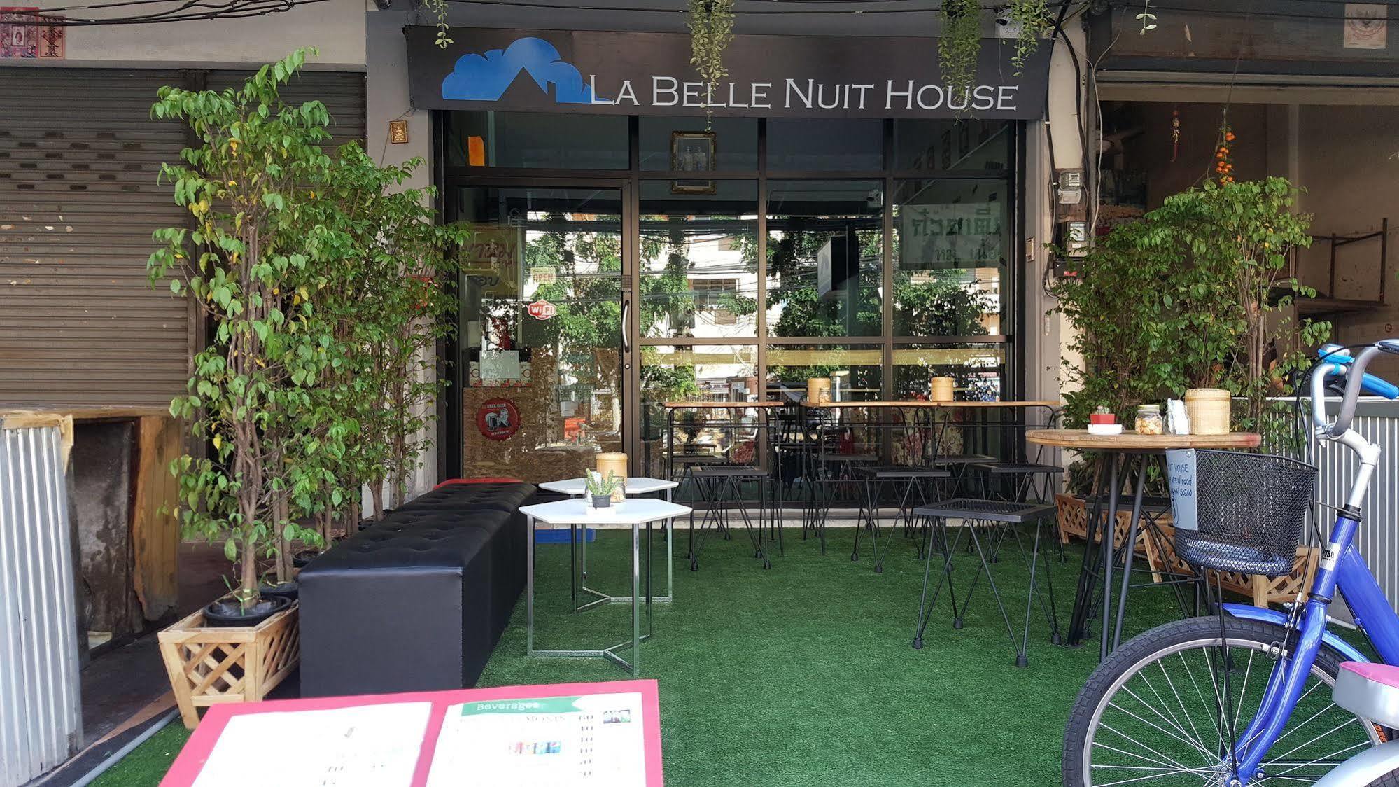 La Belle Nuit House Hostel *