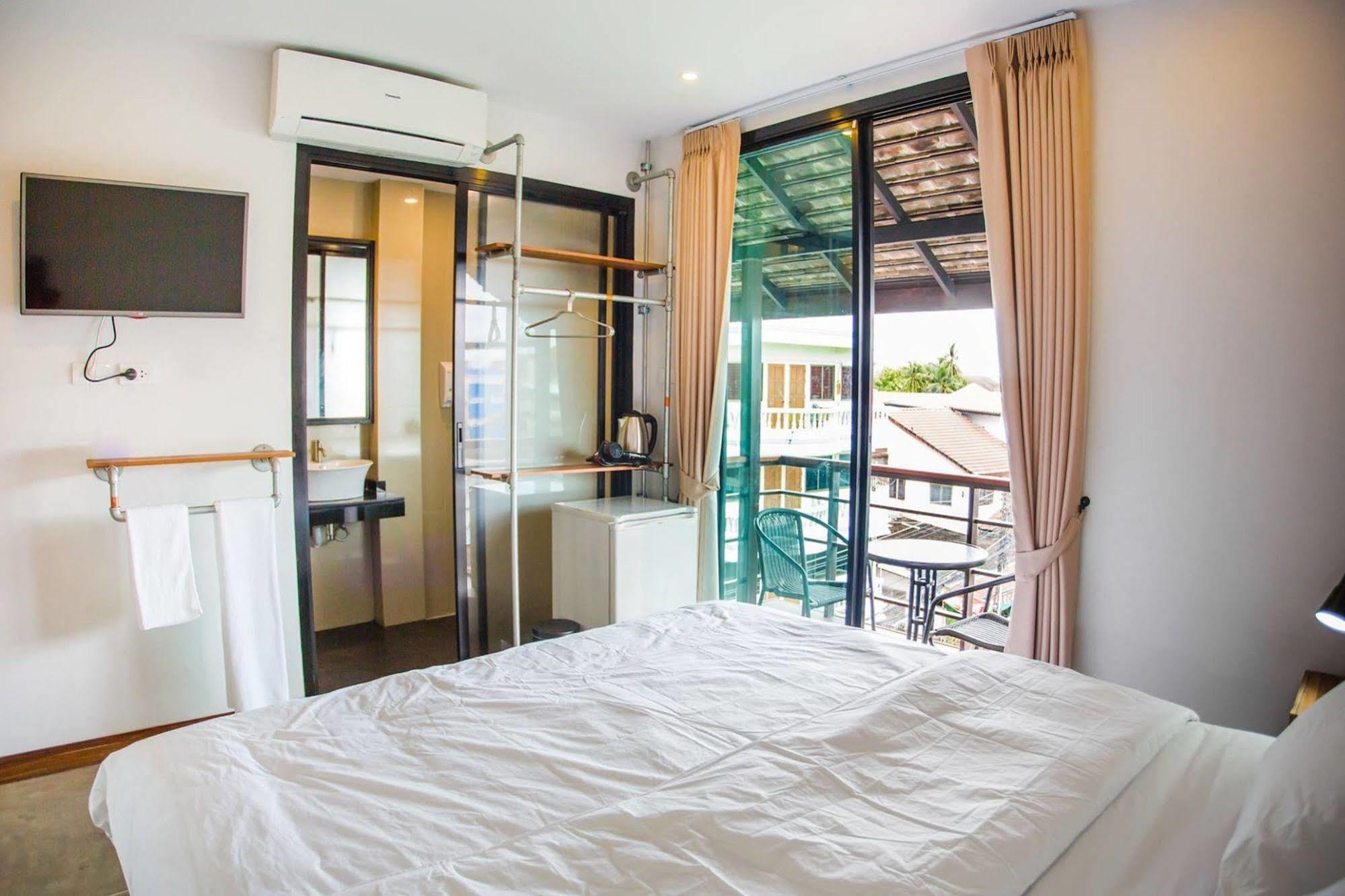 The Arak Bed Bar And Hotel