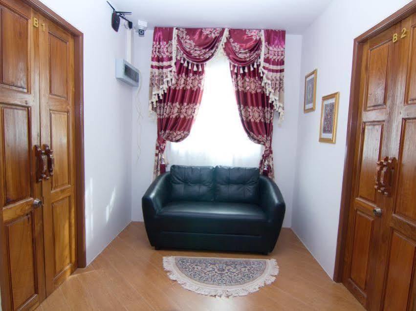 Chowdhury Boutique House