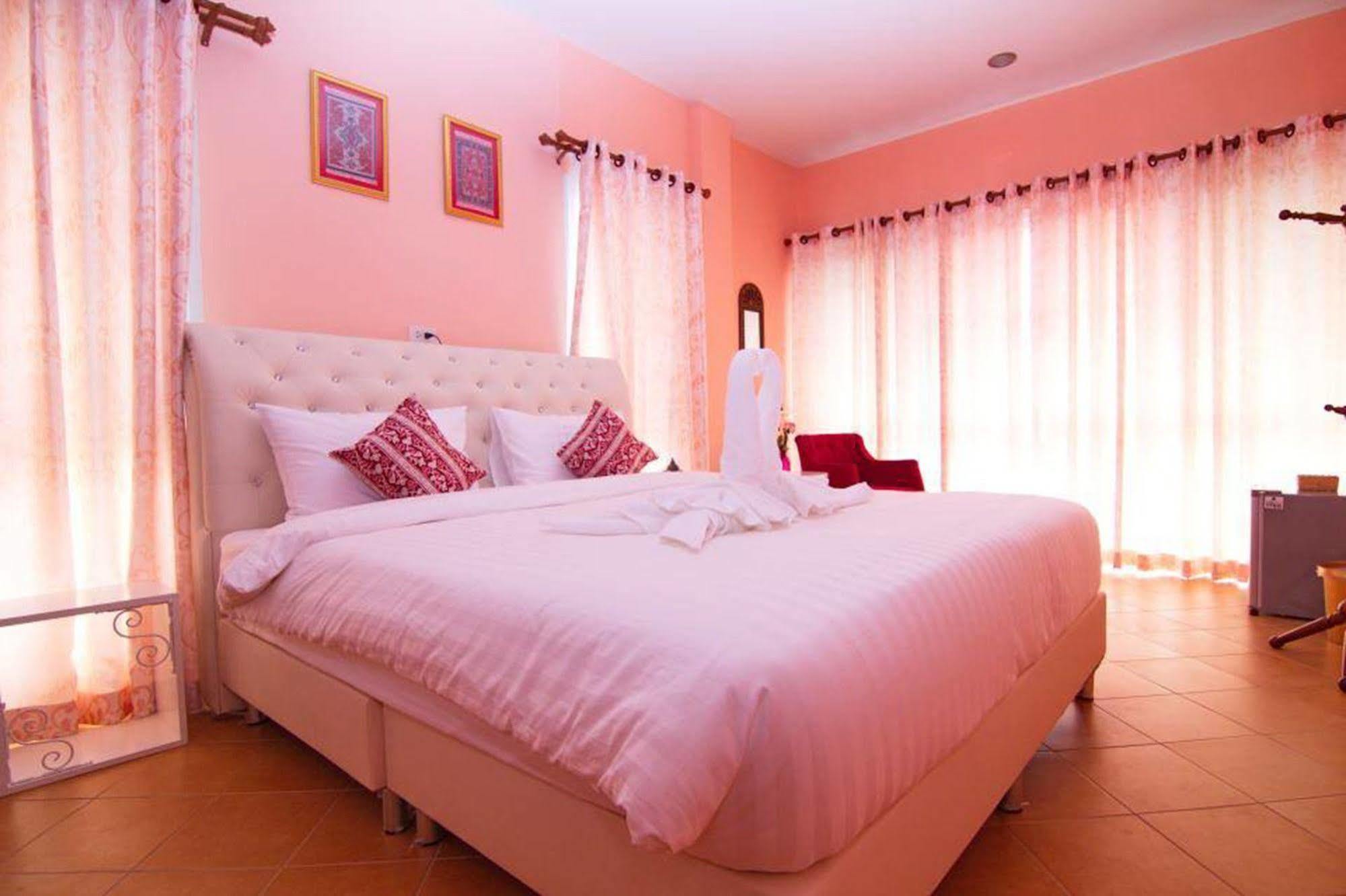Chowdhury Boutique House 3*