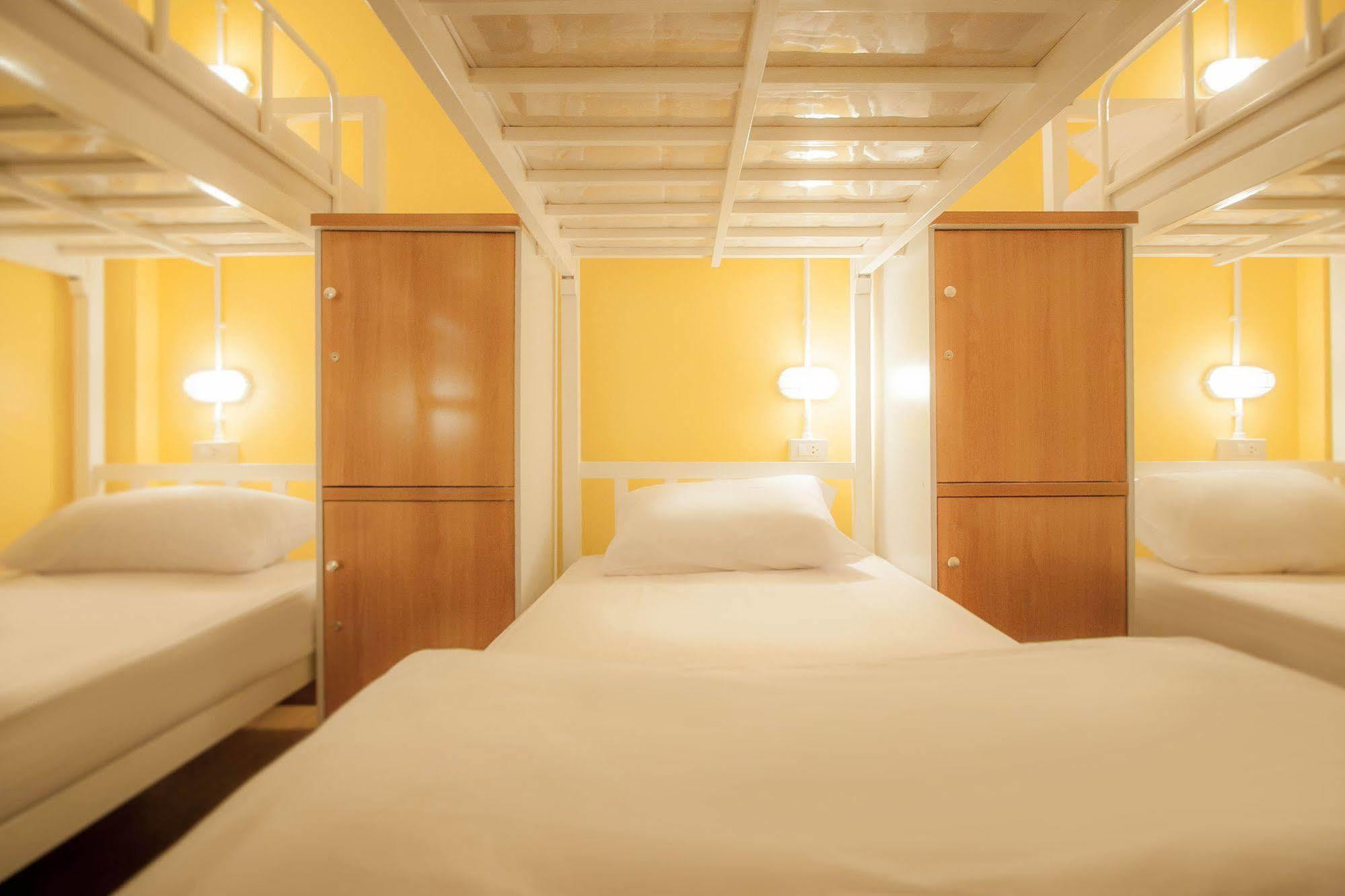 Thai Thai Hostel *