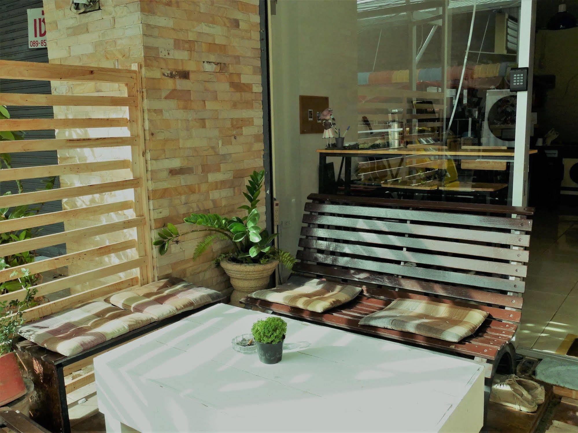 Cm Hostel *