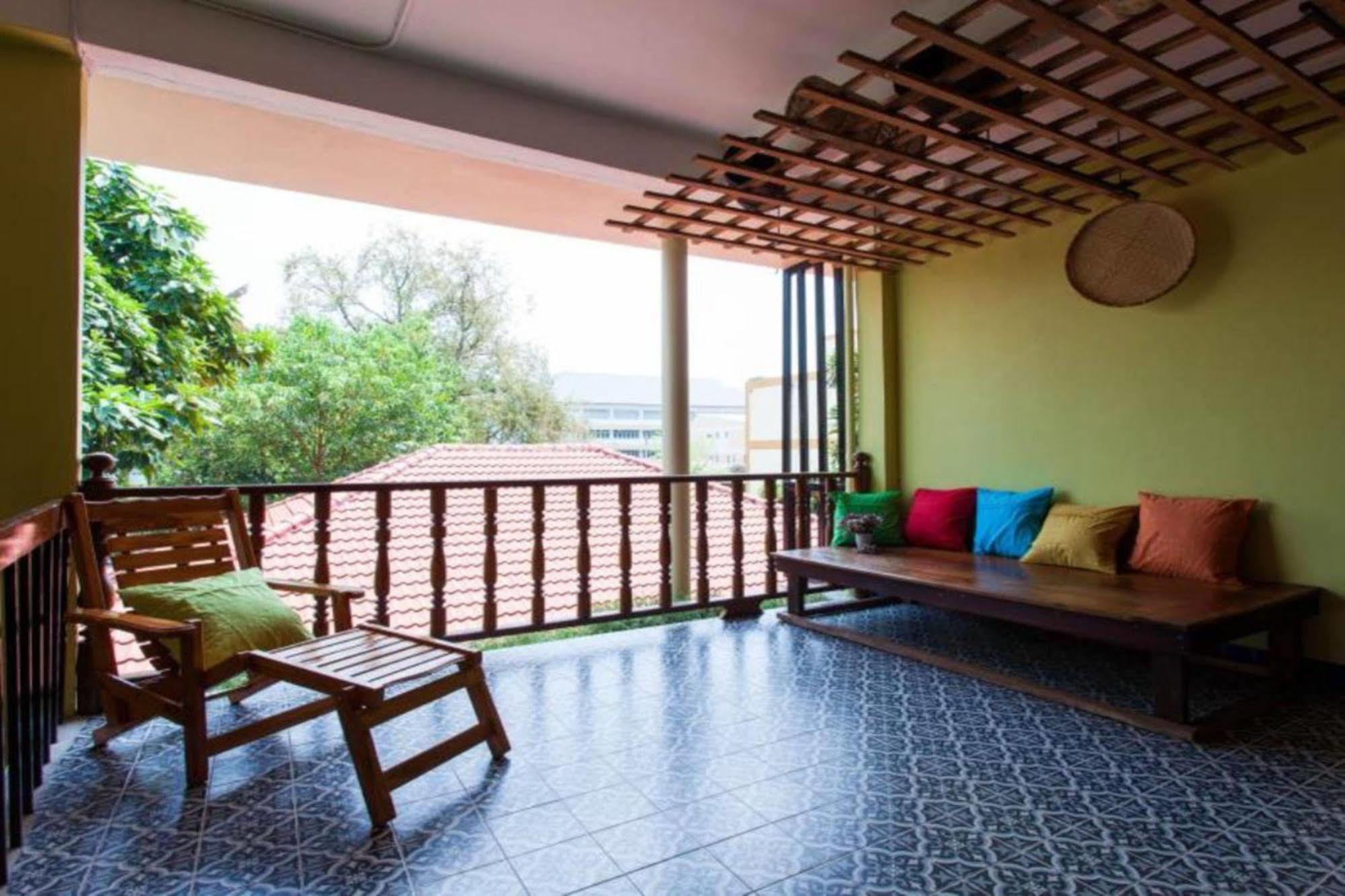 Guest house At Phra Sing Chiang Mai