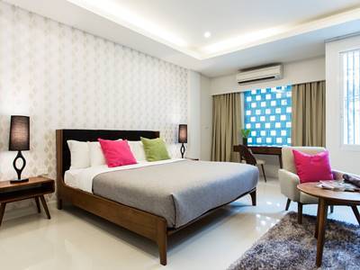 Tolani Nimman Villa *