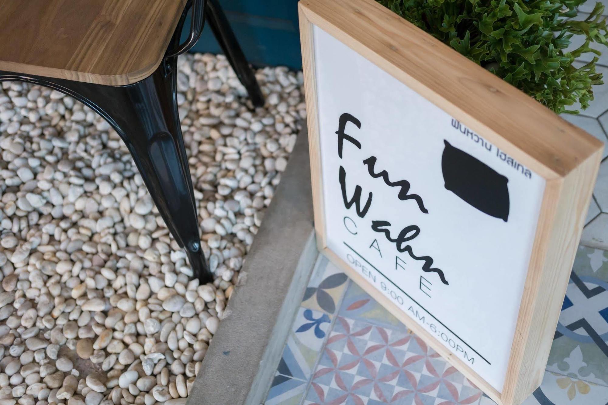 Hostel Funwahn And Cafe