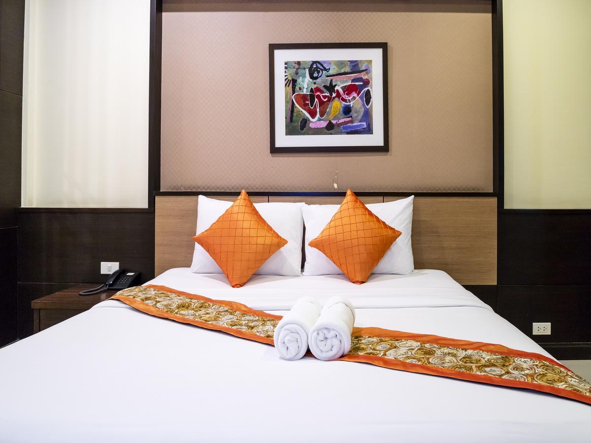 Sakulchai Place Hotel