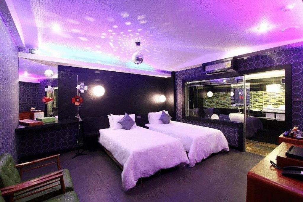9w Boutique 3*