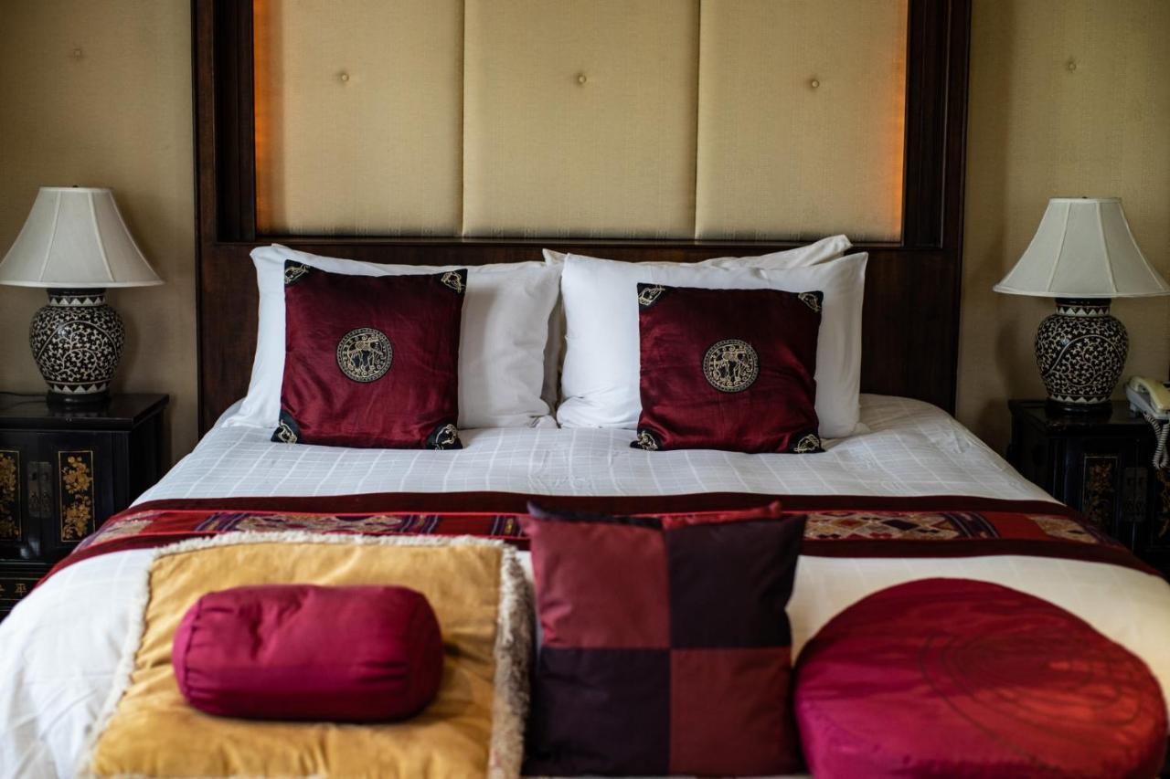 Bann Tazala, Exclusive Hotel
