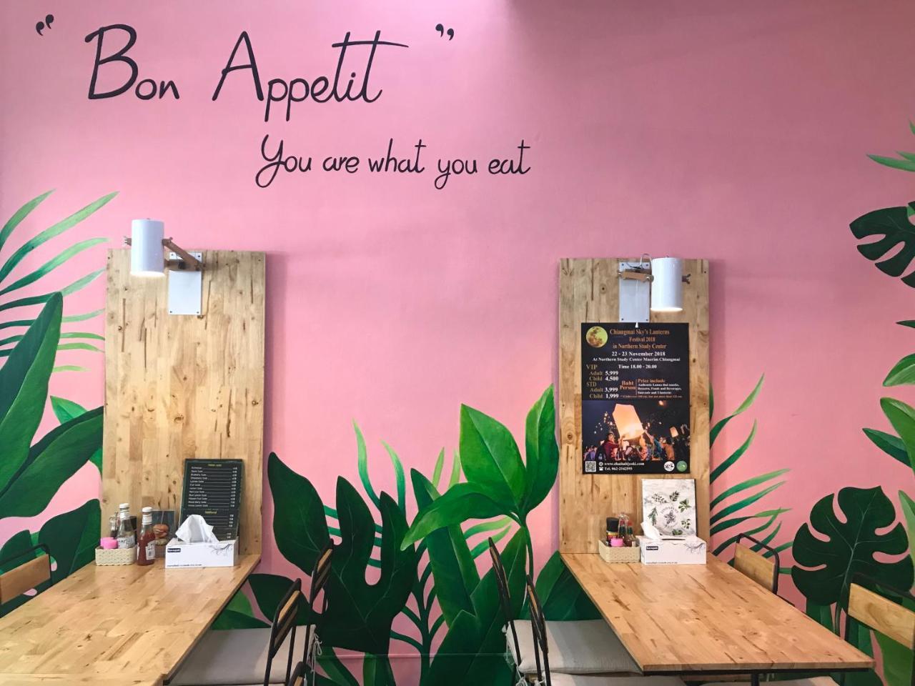 Hostel Jindabyne Cafe & Chiang Mai