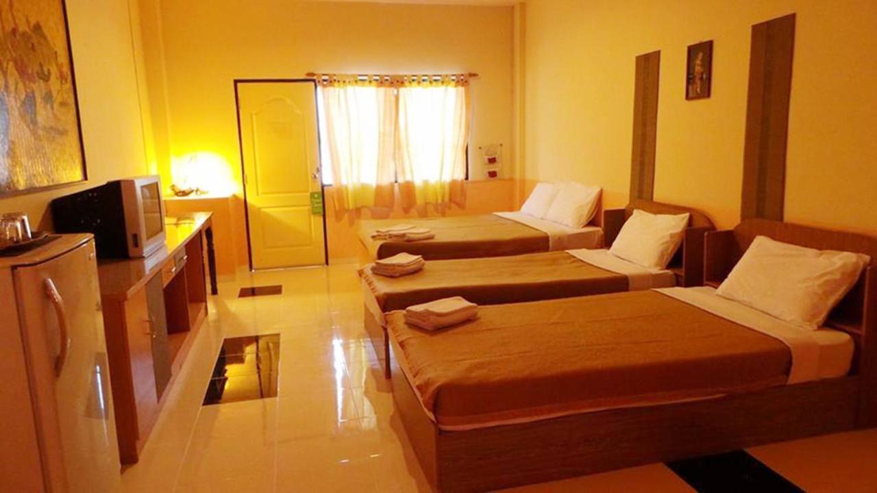 Hotel Phusiri Place