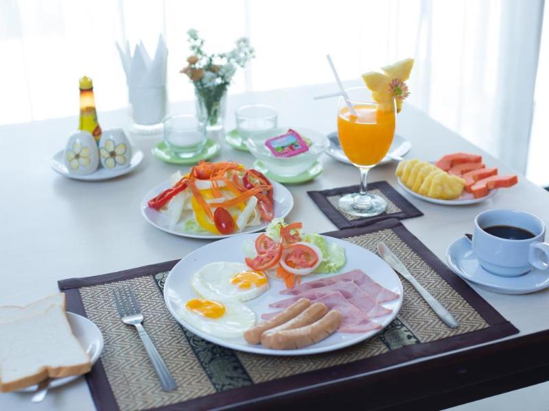 Bua Raya Hotel 3*