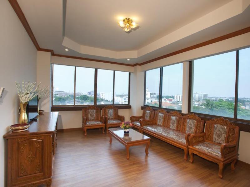 Hotel Bua Raya Chiang Mai