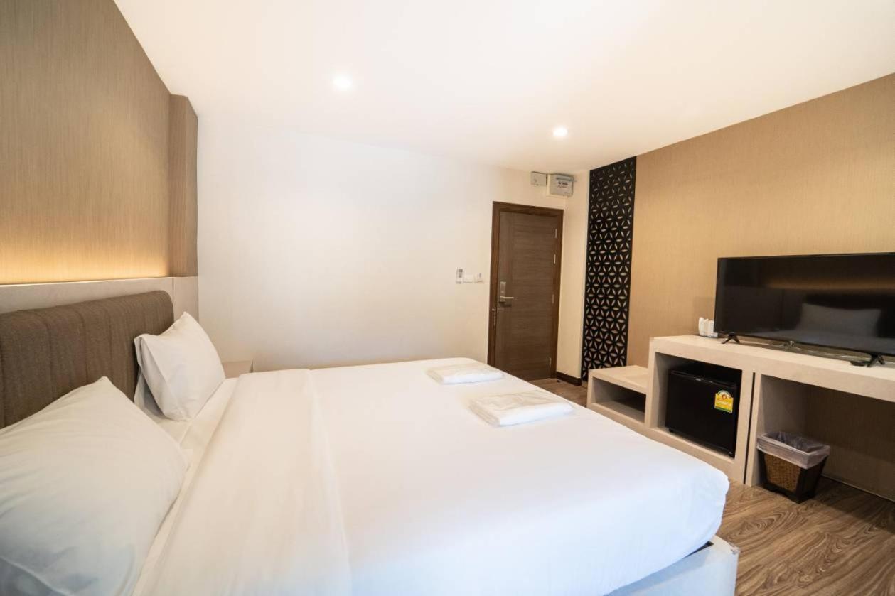 The Y House Hotel 3*