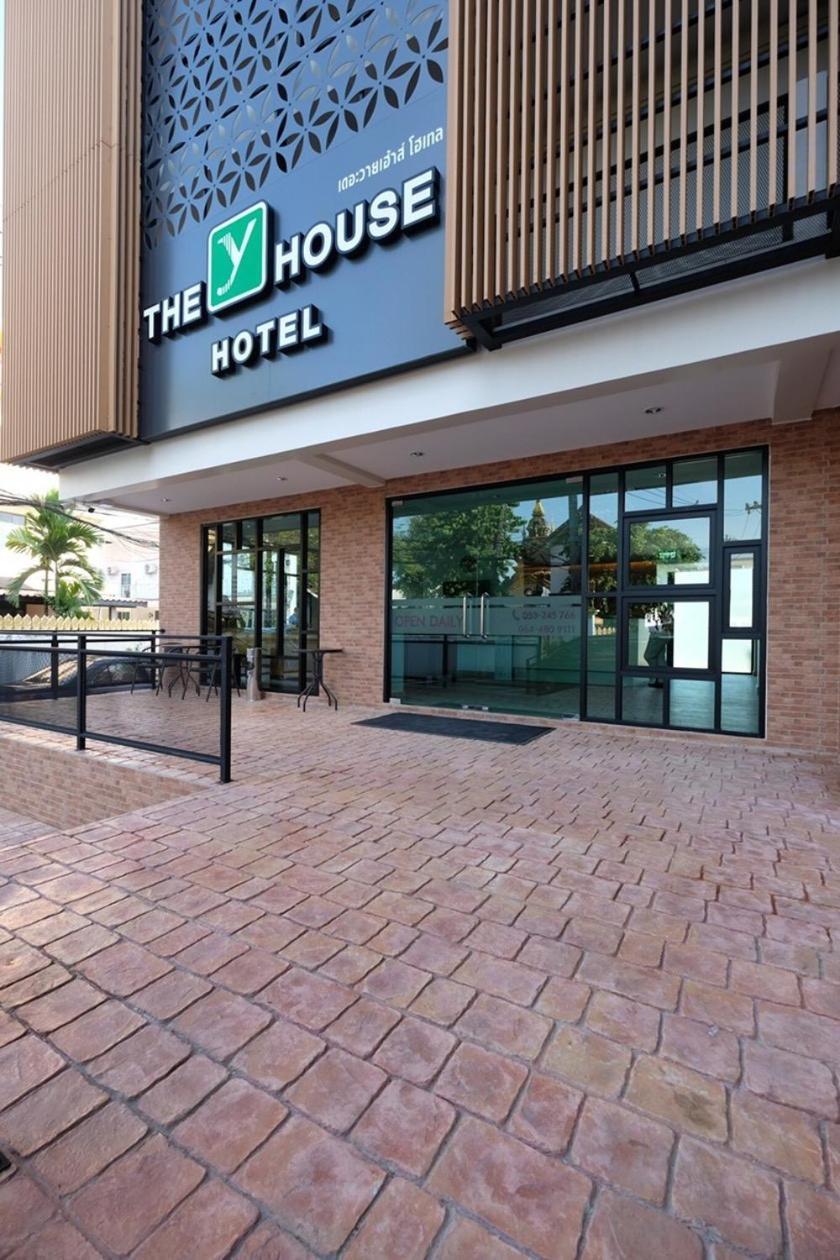 Hotel The Y House 3*
