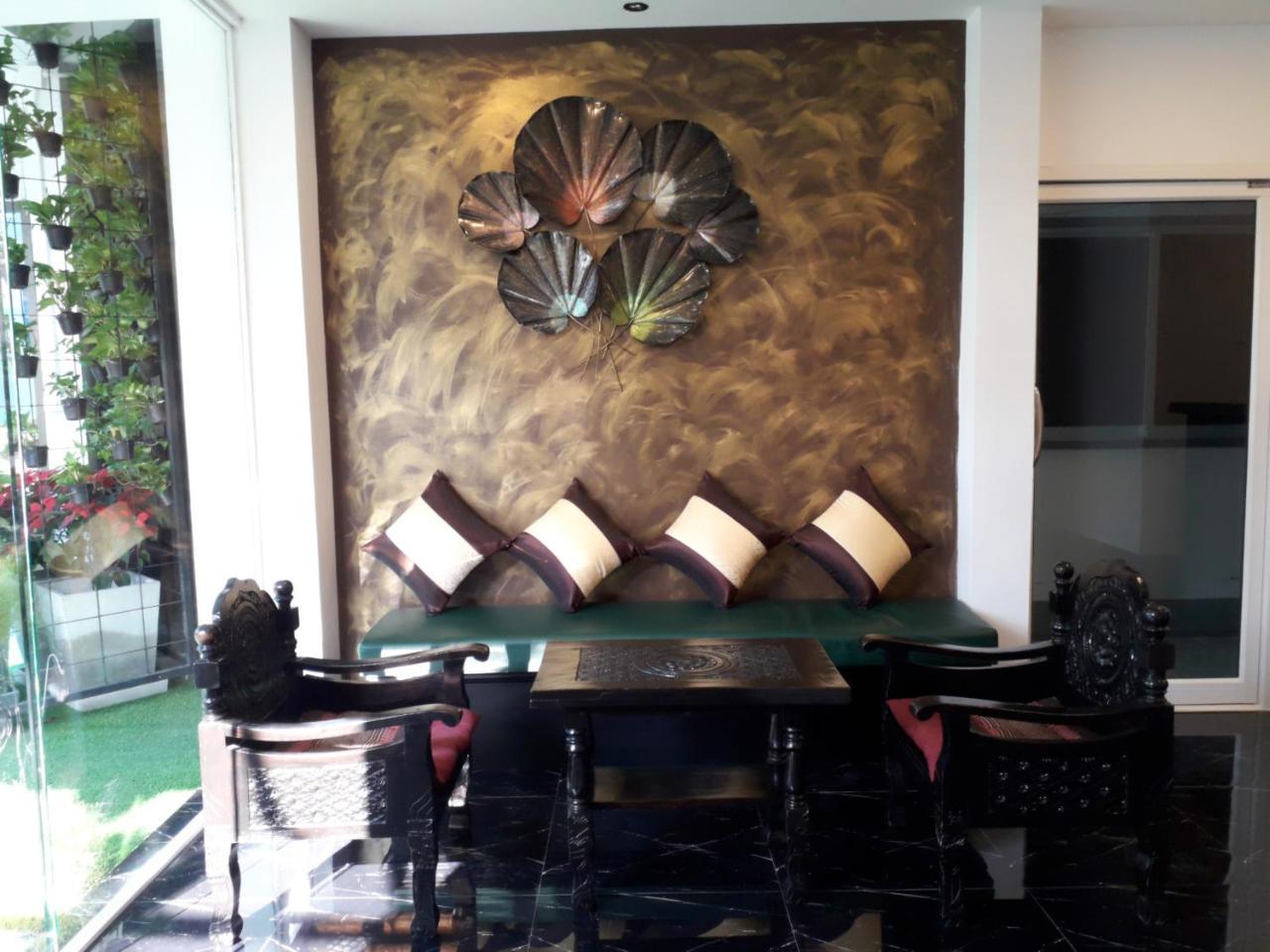 Northlands House Hotel 2*