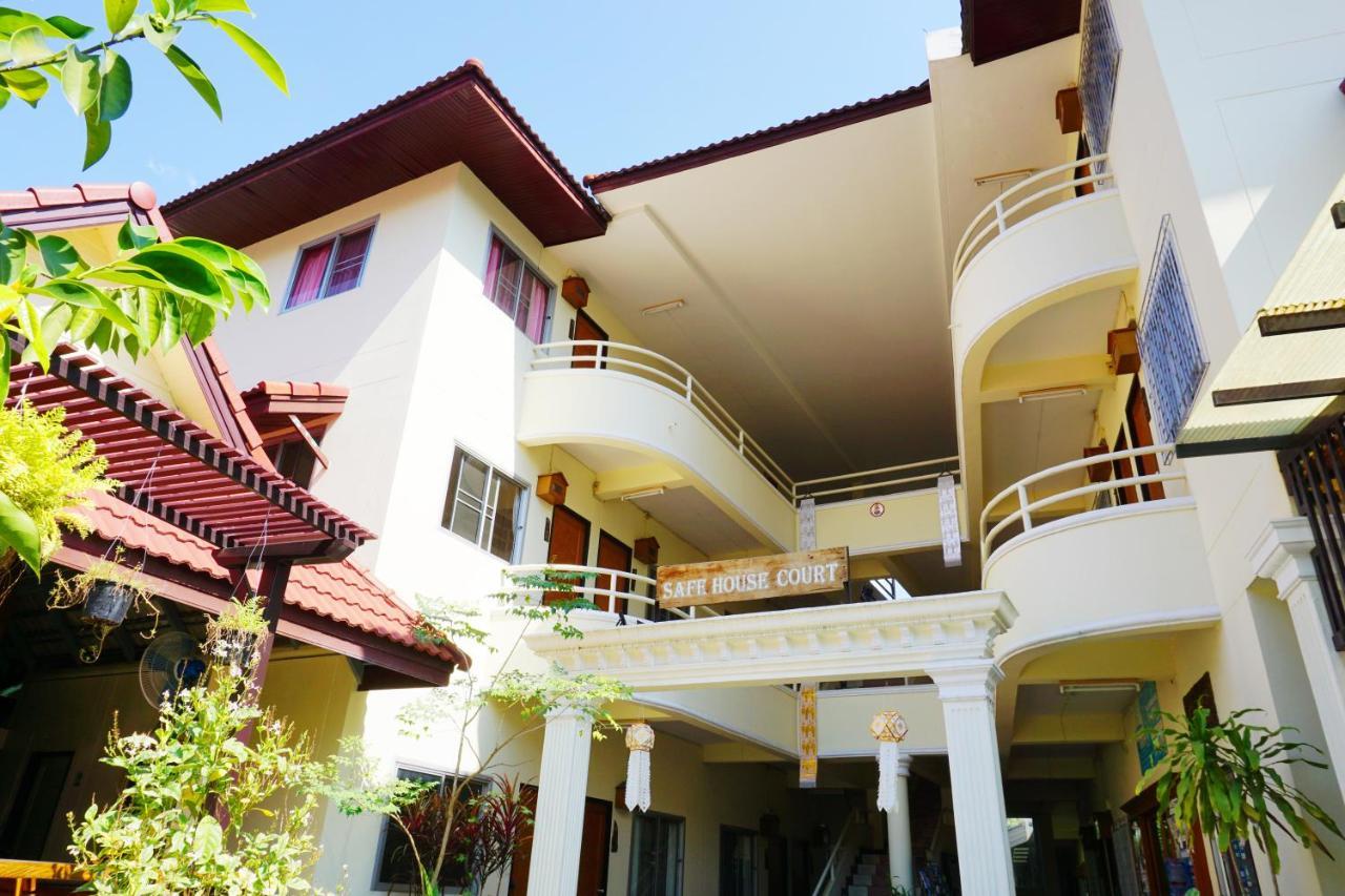 Inn Safe House Court