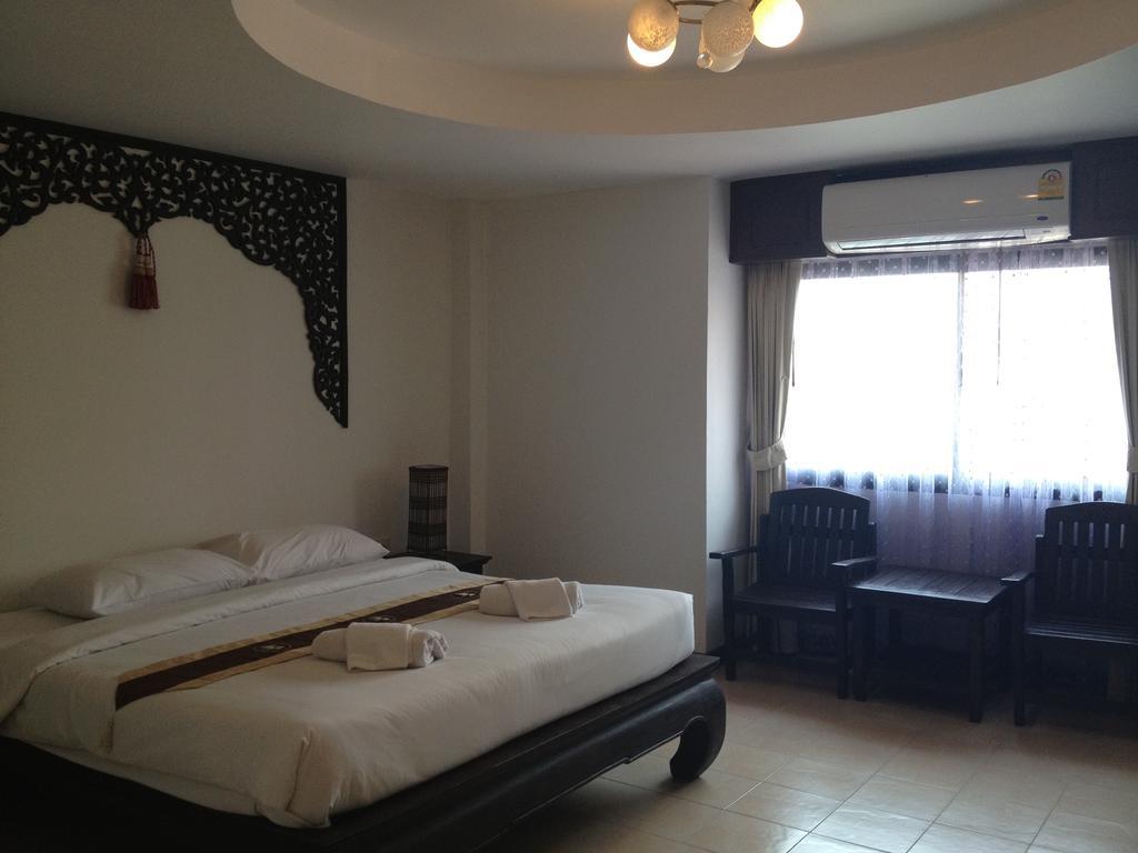 Wangburapa Grand Hotel 3*