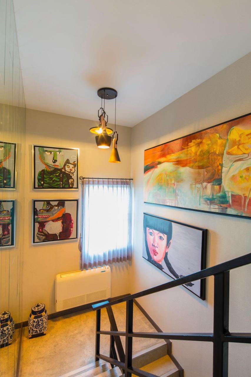 Chala Number 2 Art And Gallery 4*