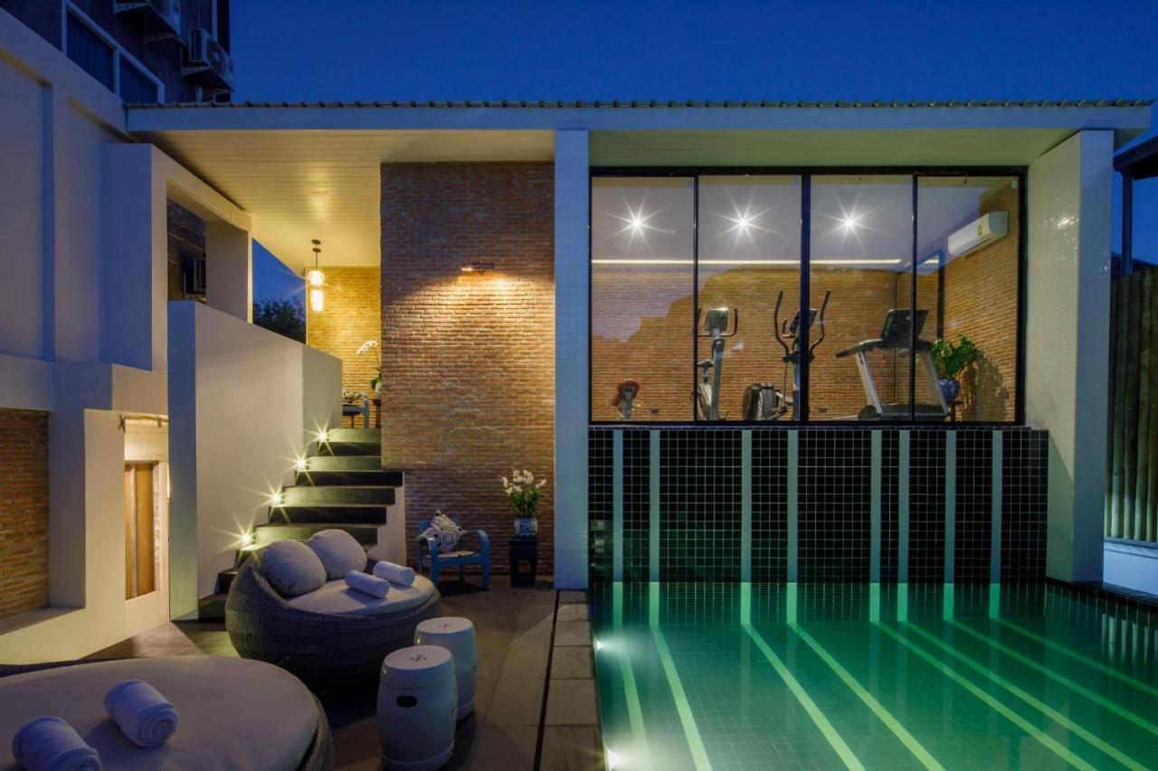 Hotel Chala Number 2 Art And Gallery Chiang Mai