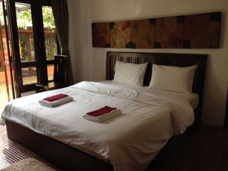 Hotel Baan Namping Riverside Village Chiang Mai