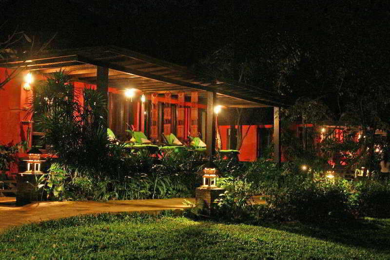 Baan Namping Riverside Village Hotel Chiang Mai