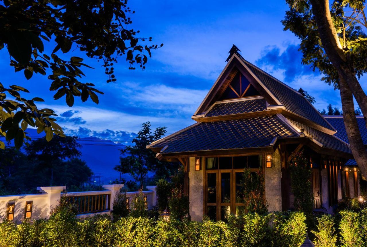 Resort Ruean Racha Chiang Mai