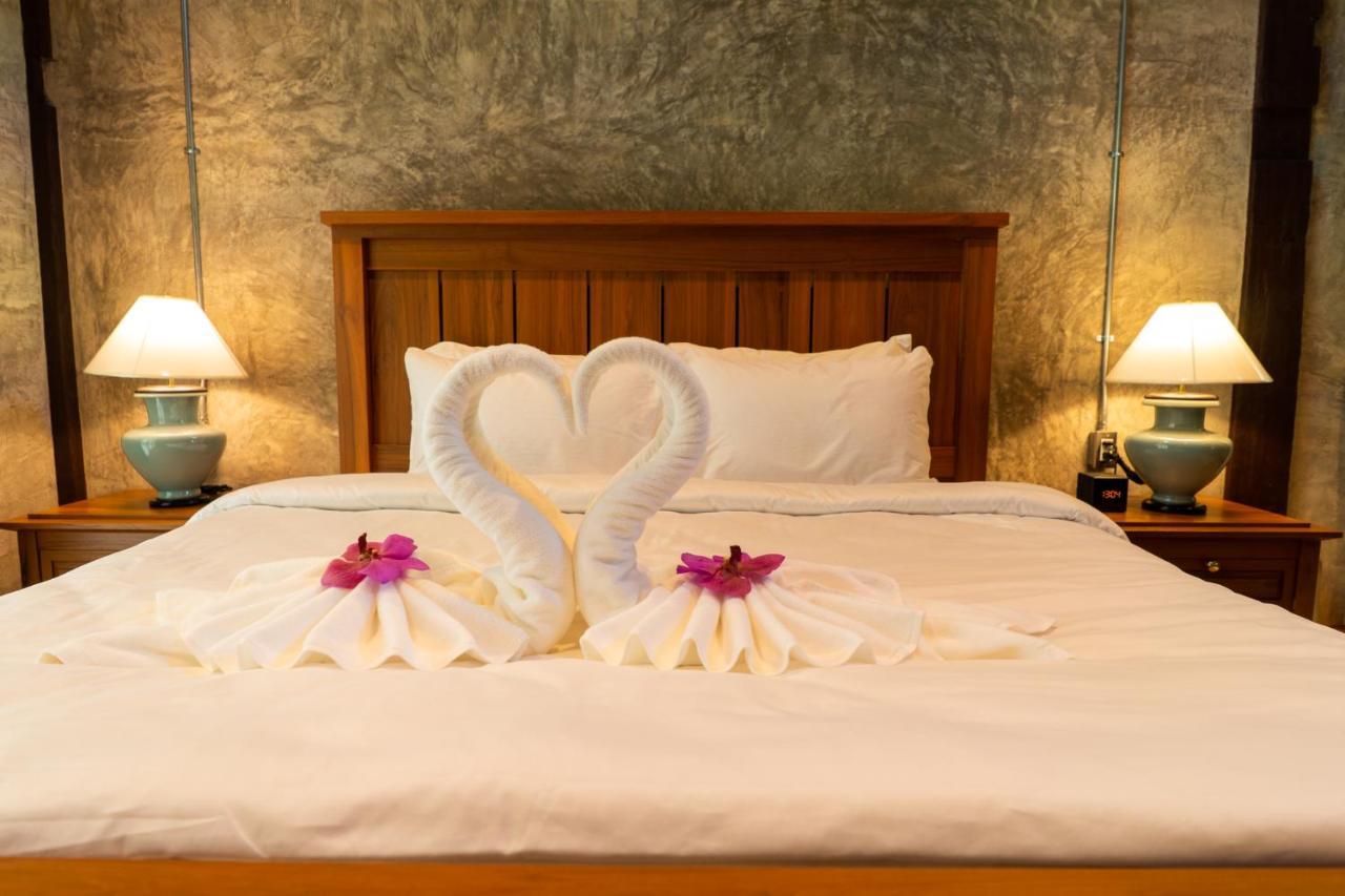 Ruean Racha Resort