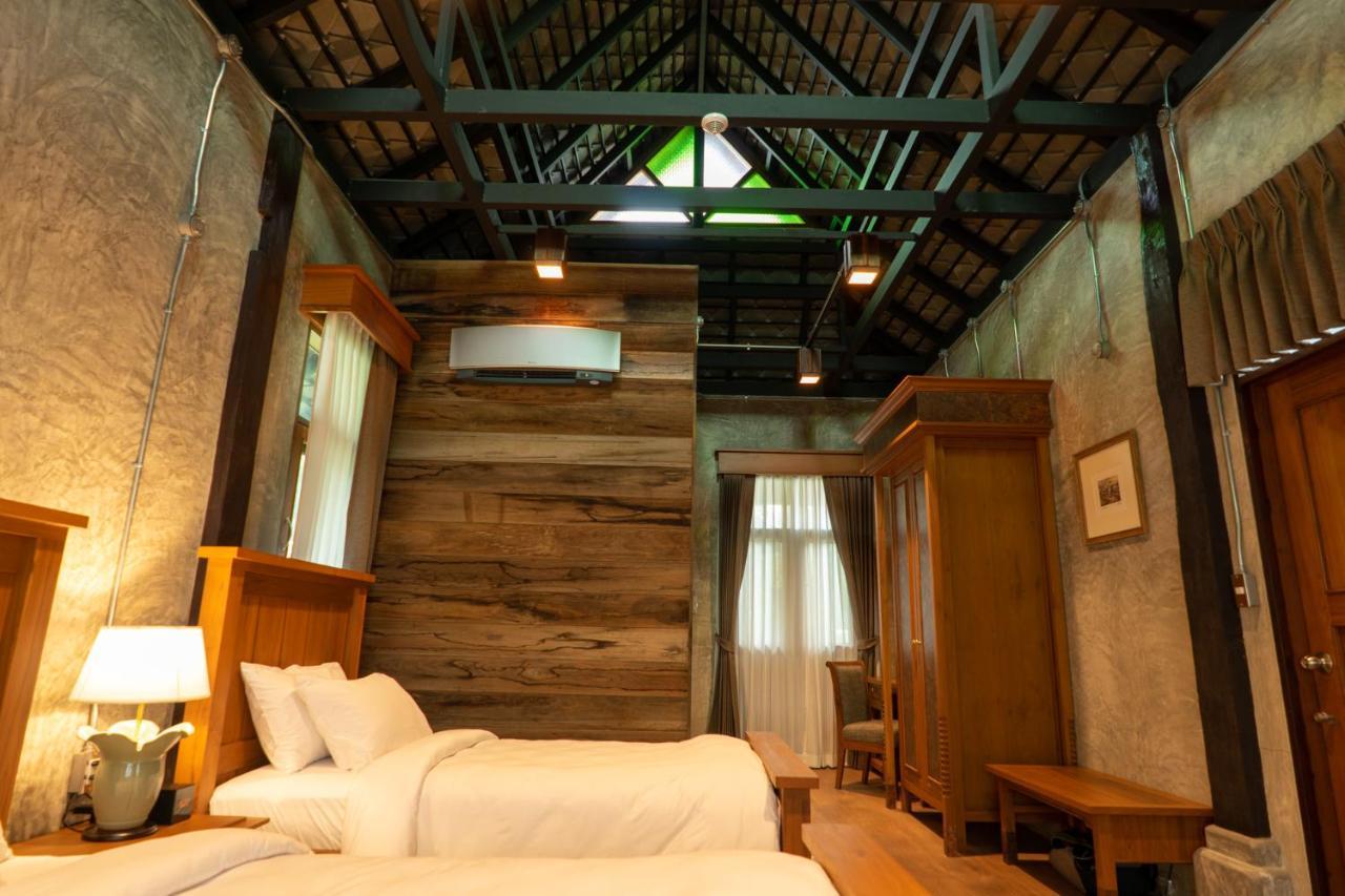 Ruean Racha Resort
