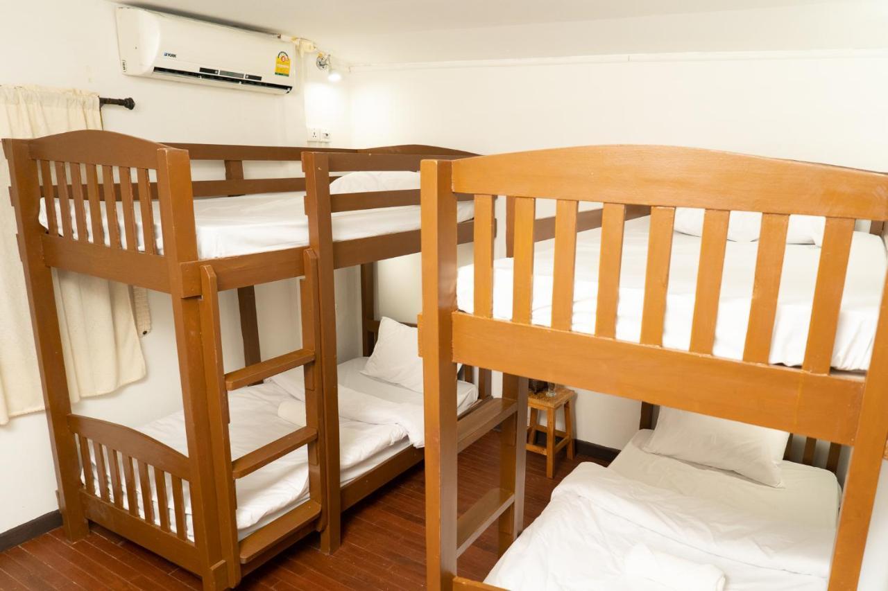 Albergue Past Tense