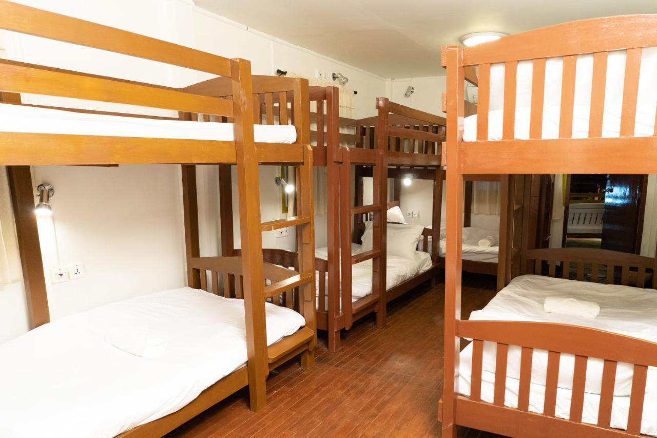 Albergue Past Tense