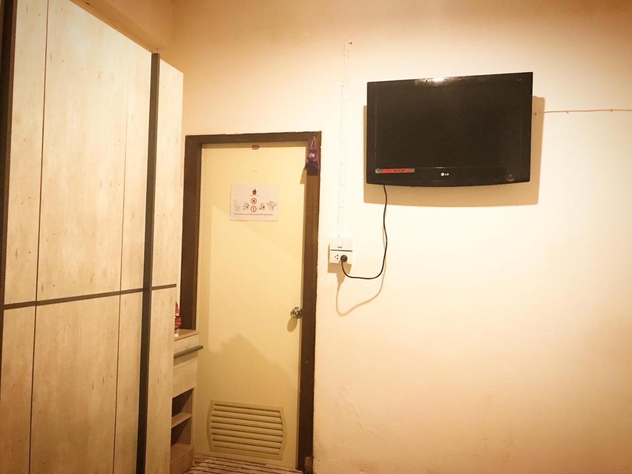 Hostel Absolute House *