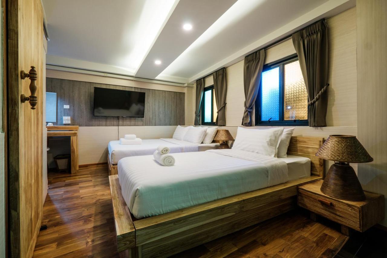 Sleep Walker Nawarat Bridge Hotel 3*