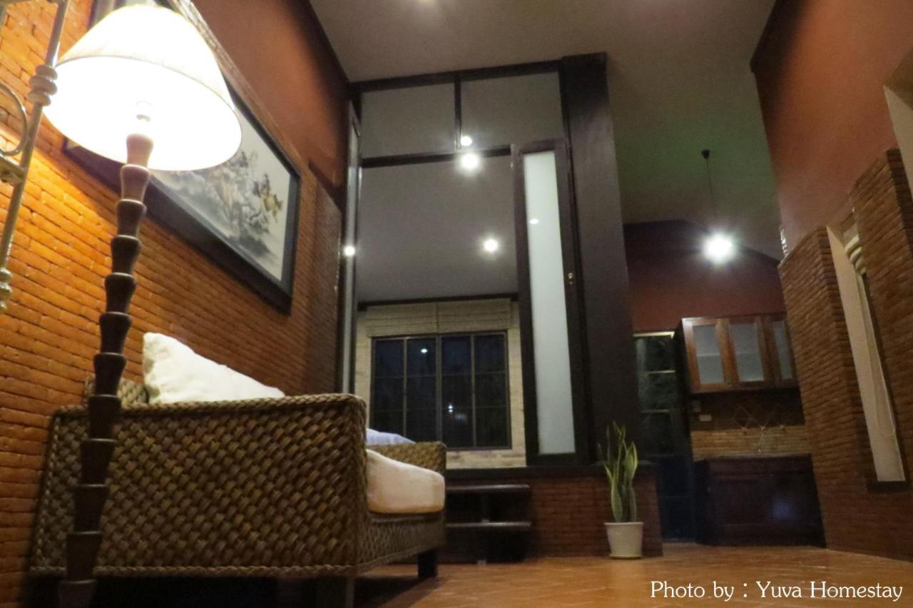Yuva Guest house *