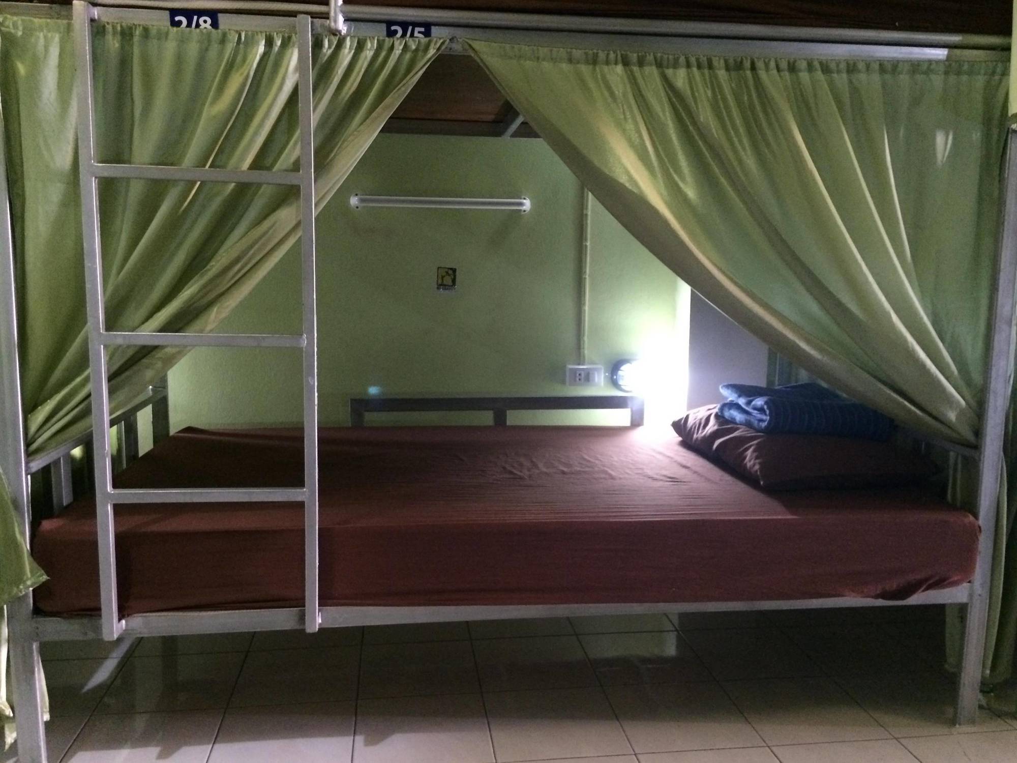 I-smile & U2 Hostel