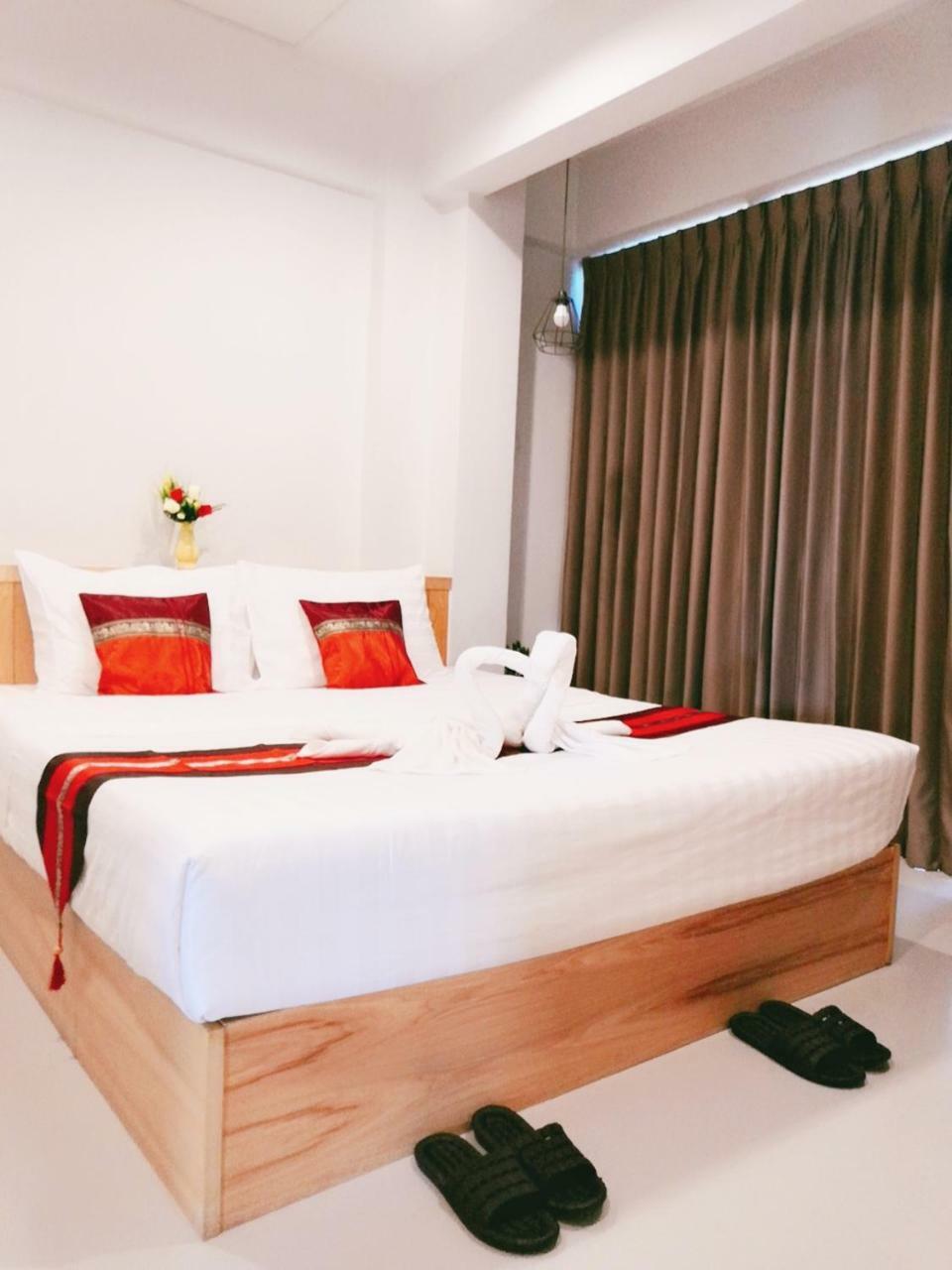 Little Lanna Hotel