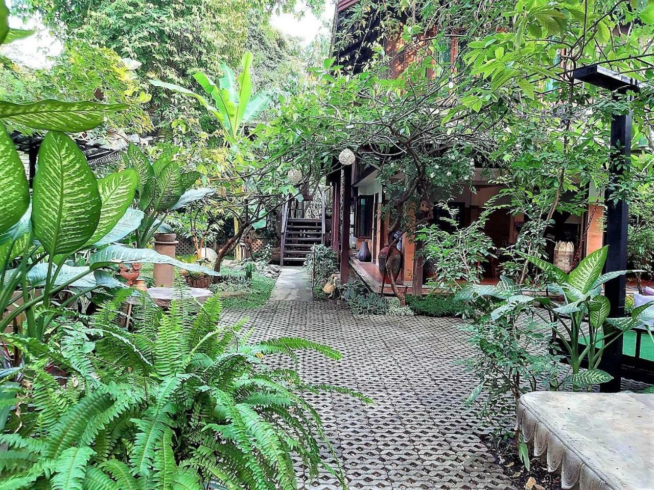 Santitham Guest house Chiang Mai