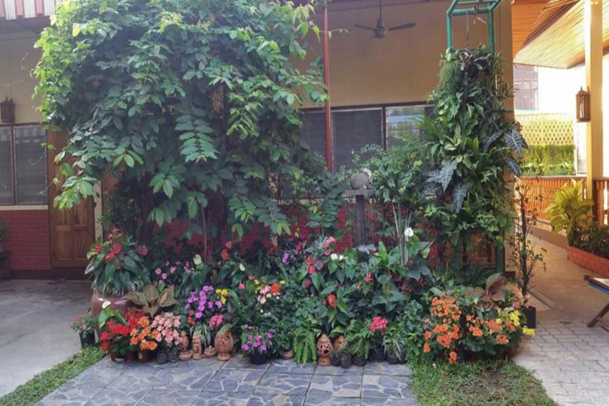 Acomodação com café da manhã  Siriwan