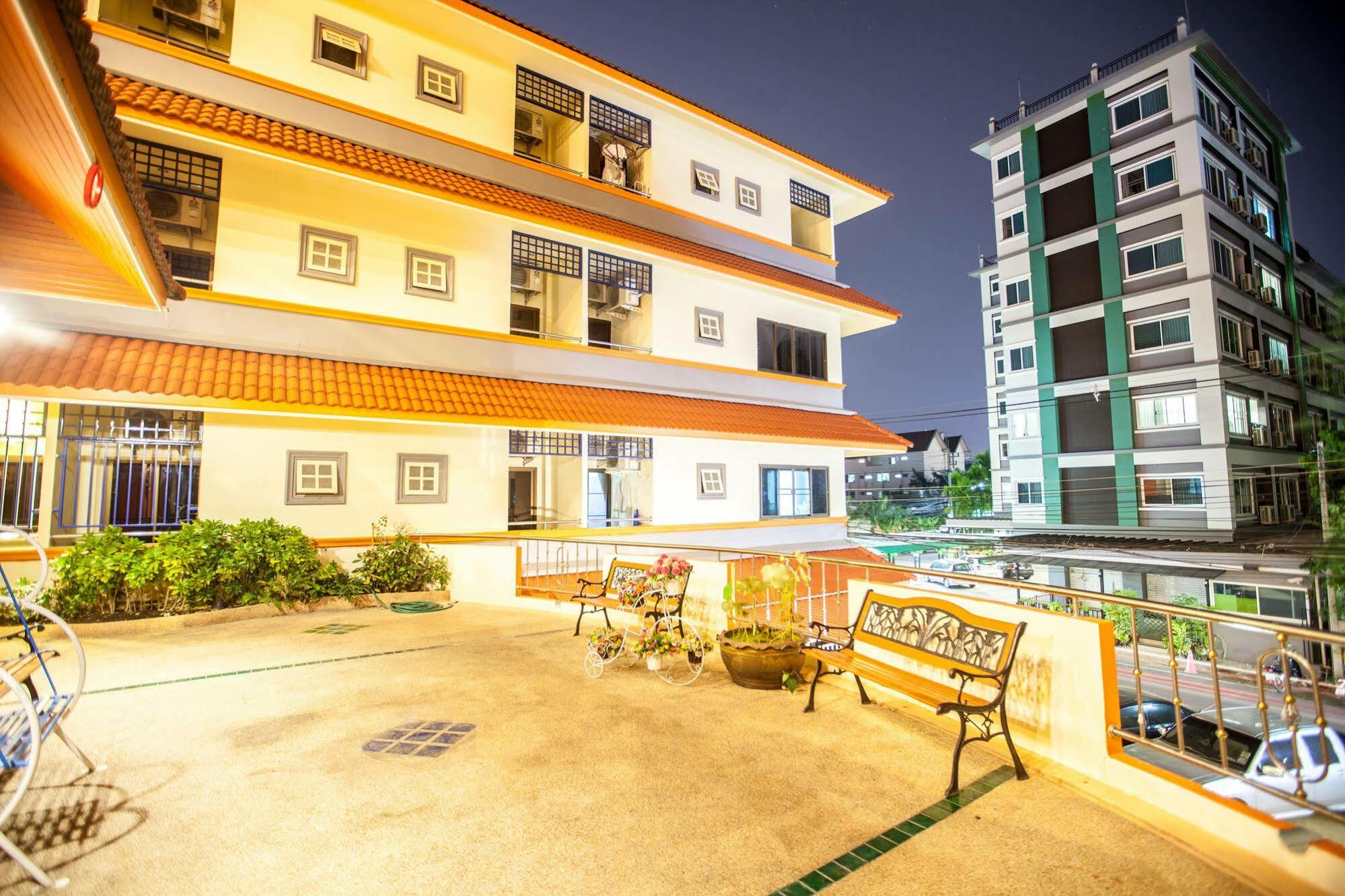 Sahataya Mansion Hotel