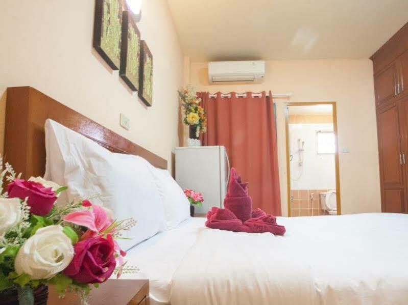 Sahataya Mansion Hotel 2*